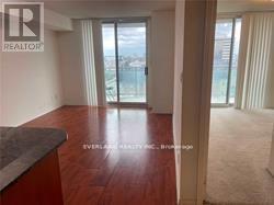 Building Photo - 8 Rosebank Dr