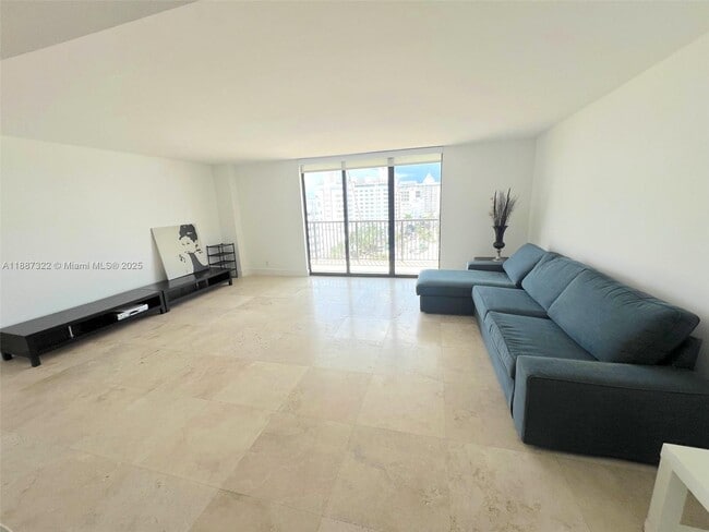 Foto del edificio - 1800 Collins Ave