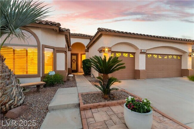 Foto del edificio - Amazing single story 3-bedroom home with o...