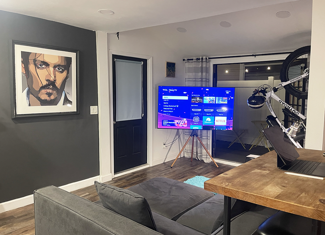 living room - 1034 Queen St N