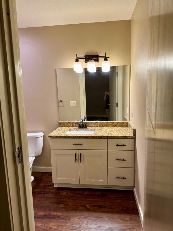 Foto del edificio - 411 S McEwan St