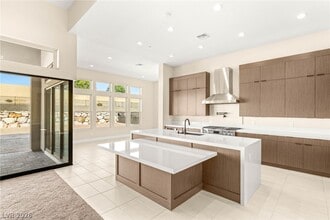 Building Photo - 11014 Horizon Ledge Ave