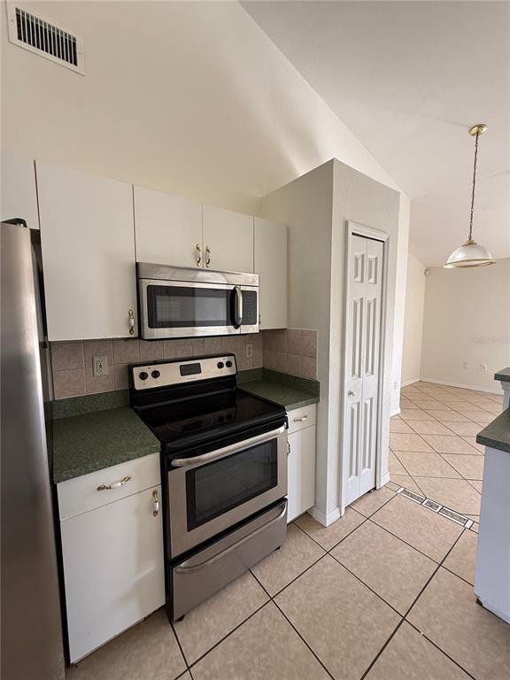 Building Photo - 24 Sawfish Ct