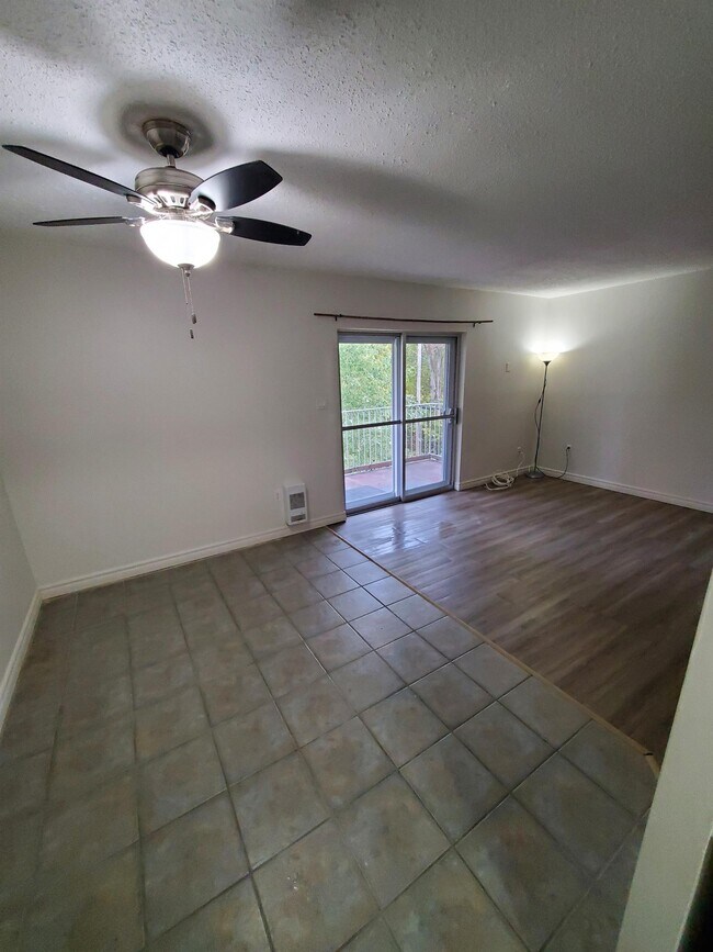 830 Howe Terrace Unit 3, Prescott, ON K0E 1T0 Apartment for Rent in