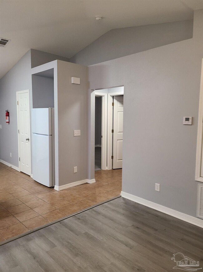 Foto del edificio - 1421 N 61st Ave