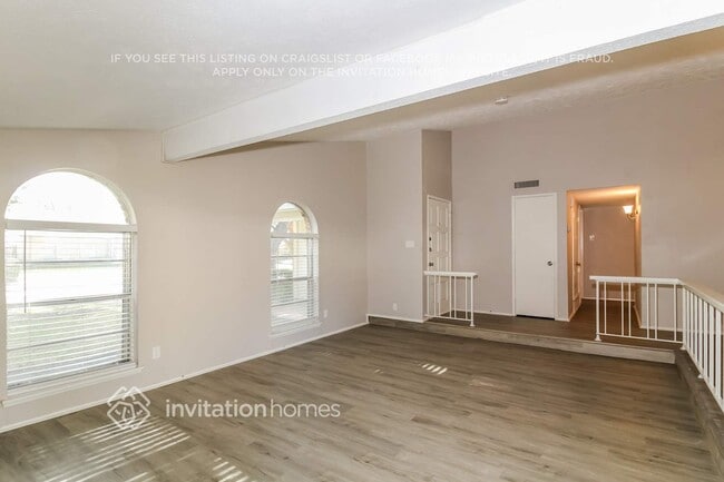 Building Photo - 5113 Hardaway Cir