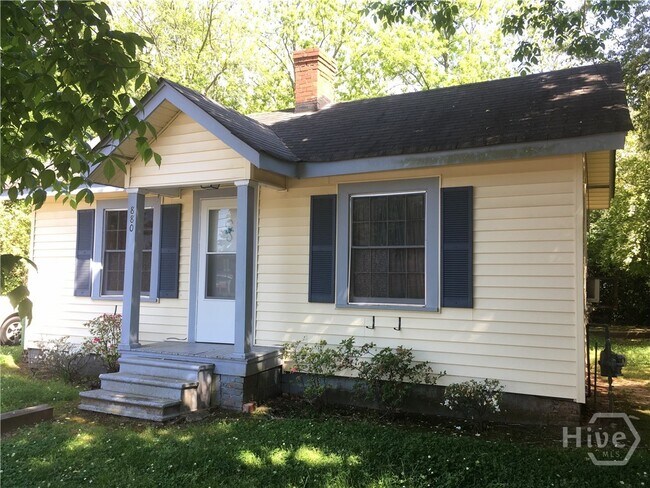 Foto del edificio - 880 Sunset Dr