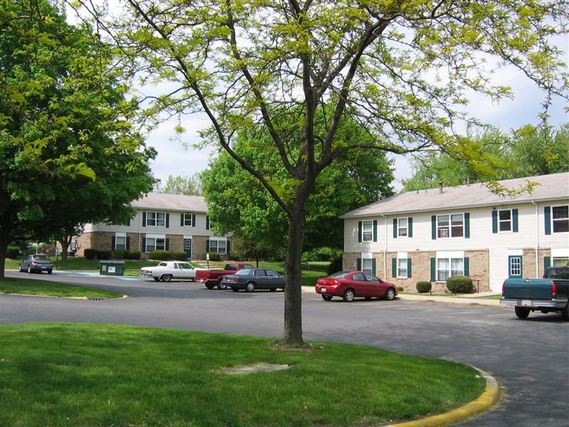 Building Photo - 770 Crest Dr