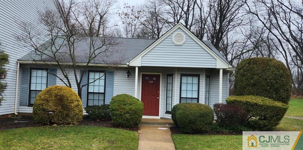 Primary Photo - 1006 Maplecrest Rd
