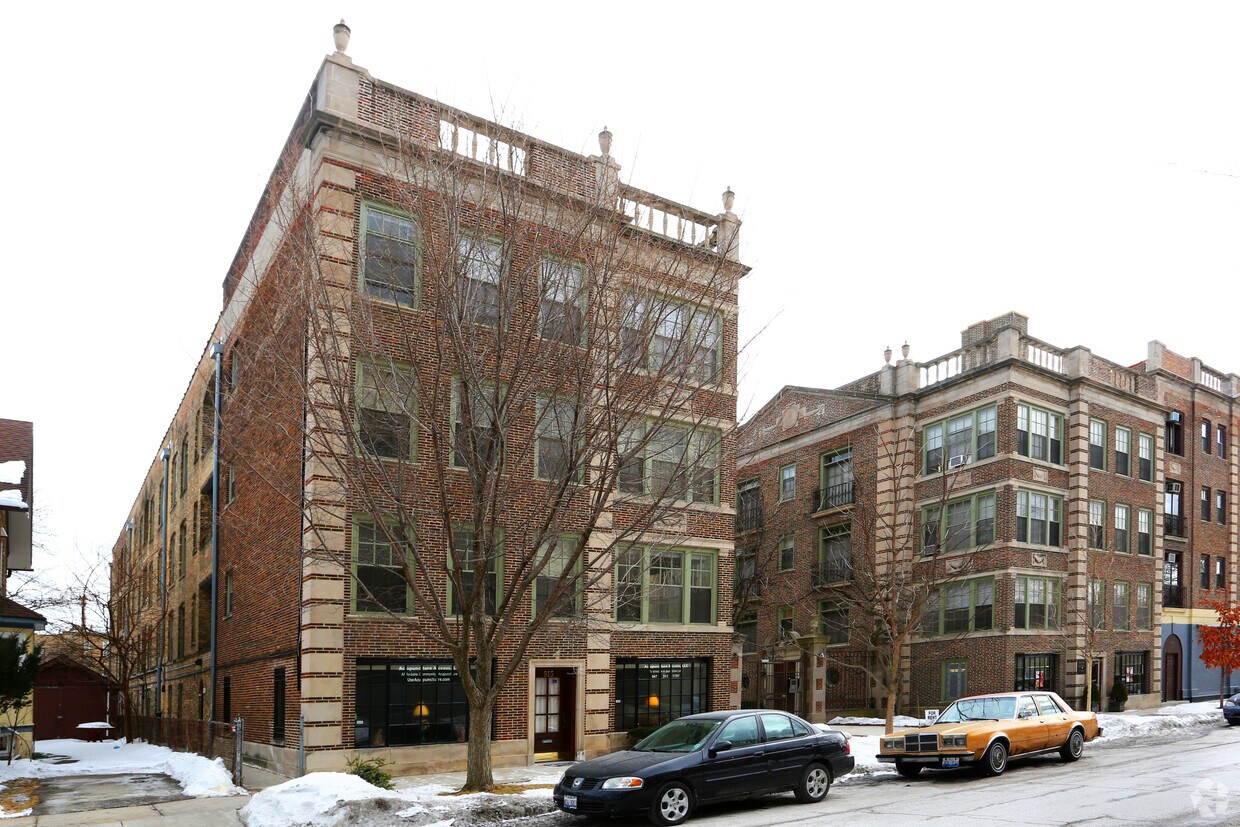 Primary Photo - 905-915 Elmwood Ave