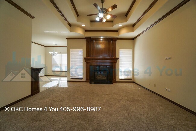 Foto del edificio - Executive Home in Yukon