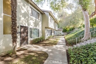 Building Photo - 2061 E Aroma Dr