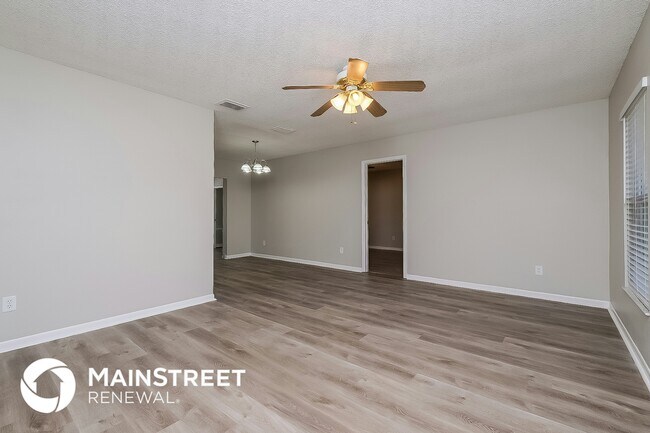 Foto del edificio - 13903 Briardale Ln
