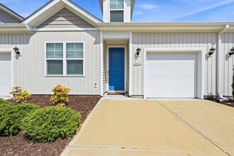 Building Photo - 3412 Bells Lk Cir
