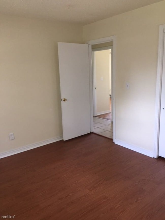 Building Photo - 3 br, 2 bath House - 17 30th St