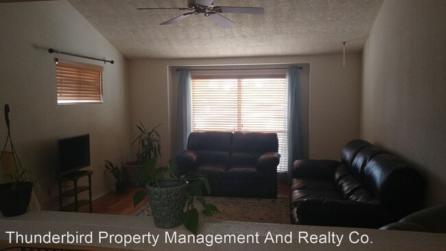Building Photo - 2 br, 2 bath House - 3939 Barbara Loop SE
