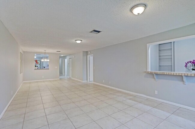 Foto del edificio - 3011 SW 21st Terrace