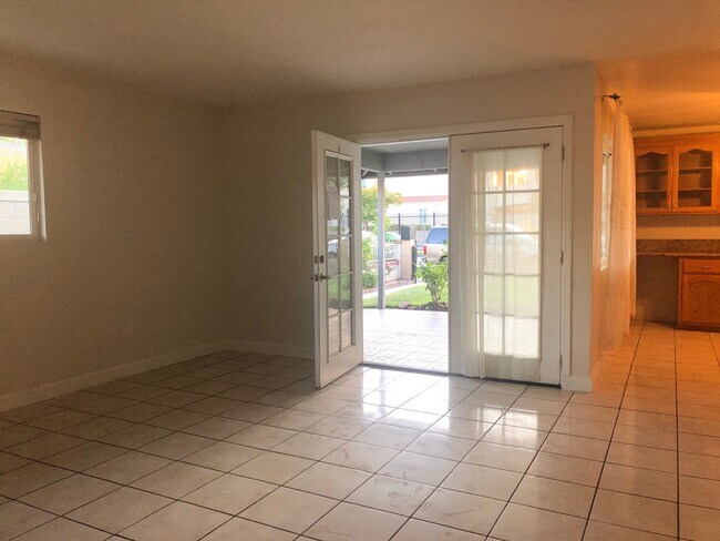 Foto del edificio - 2136 S Mountain View Ave