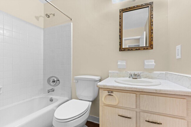 Building Photo - Great NW 3 bedroom 2 bath home