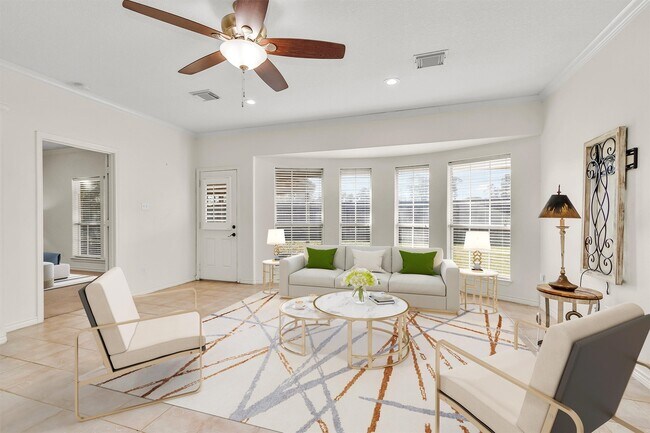 Building Photo - 147 April Waters Dr W