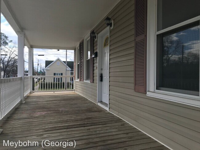 Building Photo - 2 br, 2 bath House - 921 11th Street