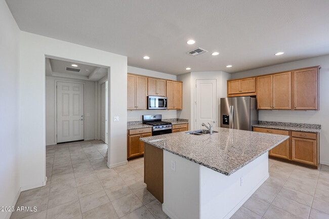 Building Photo - 2034 W Desert Frst Trl