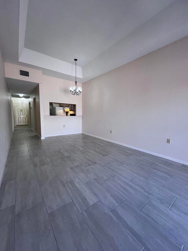 Foto del edificio - 744 S Orlando Ave