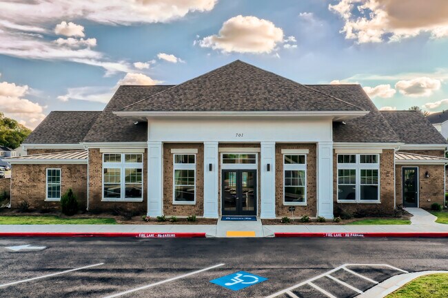 Foto del edificio - 605 Lake Vista Court