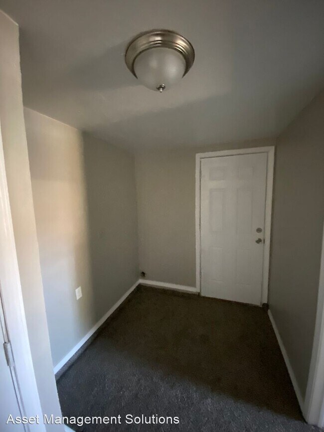 Building Photo - 3 br, 1 bath House - 2708 NW 38th St