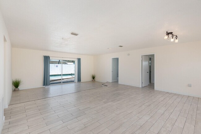 Foto del edificio - 705 3rd Ave