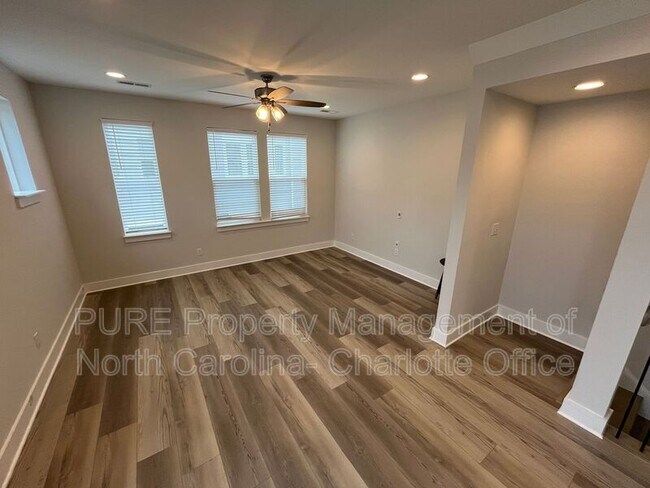 Foto del edificio - 2128 Electric Ln