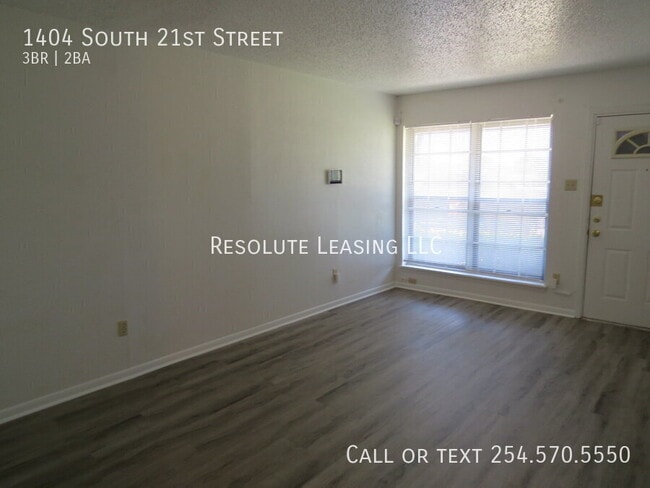 Building Photo - 1404 S 21st St