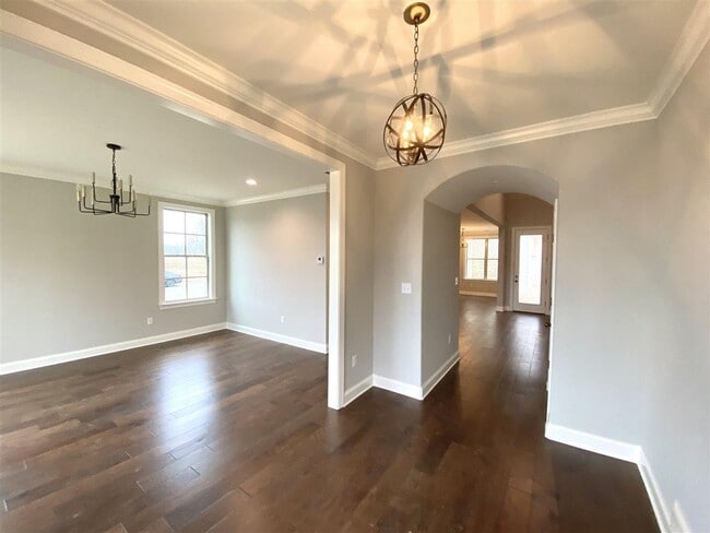 Building Photo - 327 Belfair Cv