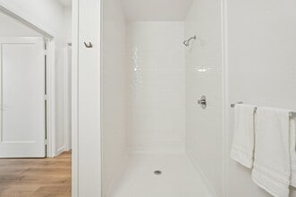 2 BR, 1 BA - Bathroom - Haven on Orange
