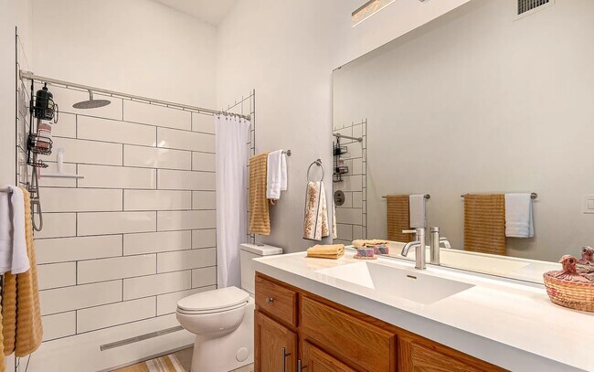 Foto del edificio - Compact, Modern & Convenient 1BR