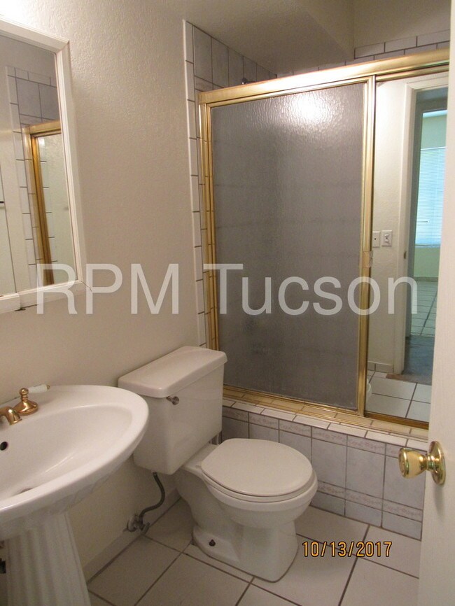 Foto del edificio - 1750 W Lester St