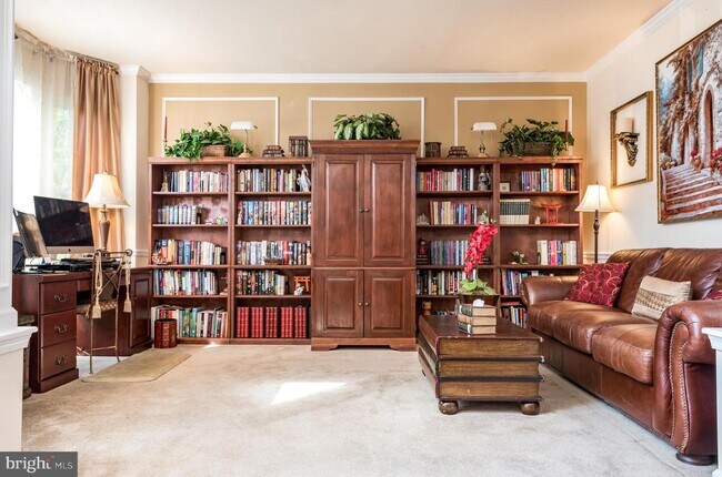 Building Photo - 13908 Barrymore Ct