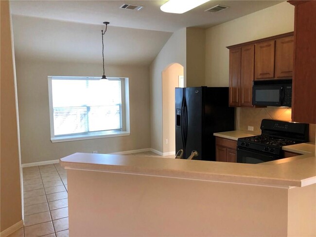 Foto del edificio - 4105 Meadow Bluff Way