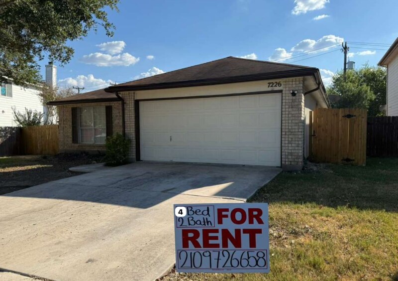 Foto principal - 7226 Bull Creek Dr