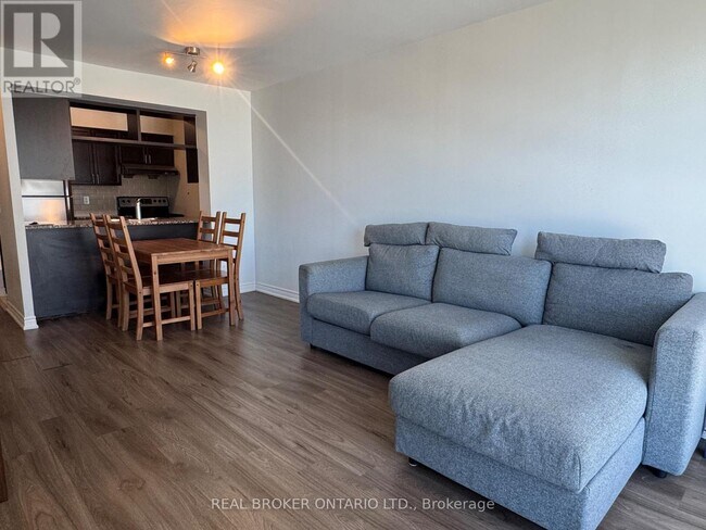 Photo du bâtiment - 60 Town Centre Court