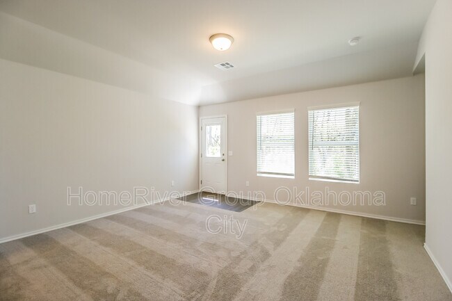 Foto del edificio - 832 Highgarden Cir