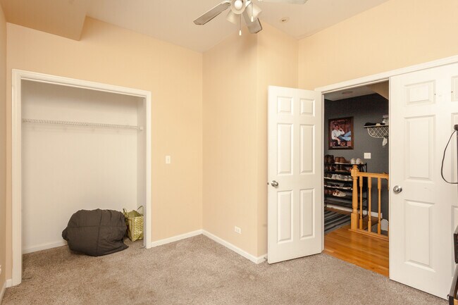 Foto del edificio - 1242 N Cleaver St