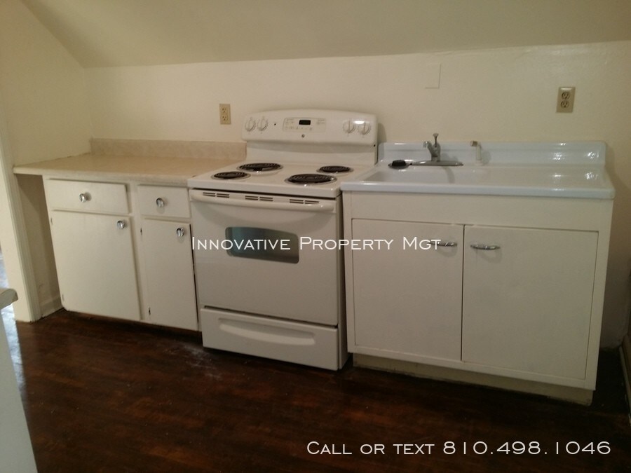 Primary Photo - 2244 E Parkwood Ave