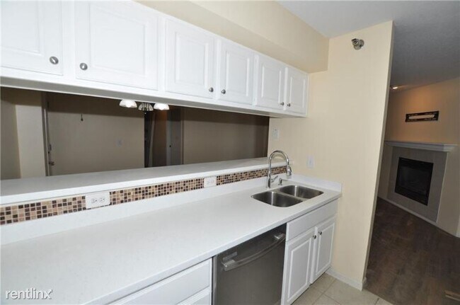 Foto del edificio - 6440 EP True Pkwy