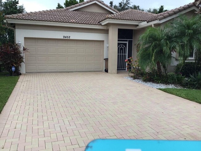 Building Photo - 9452 Sandpiper Ln