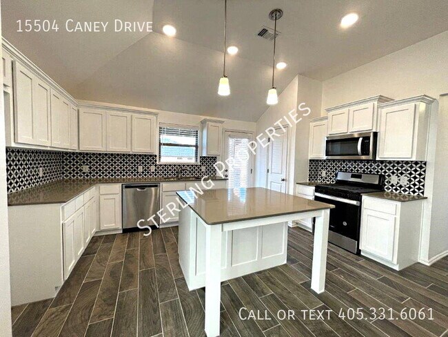 Foto del edificio - 15504 Caney Dr