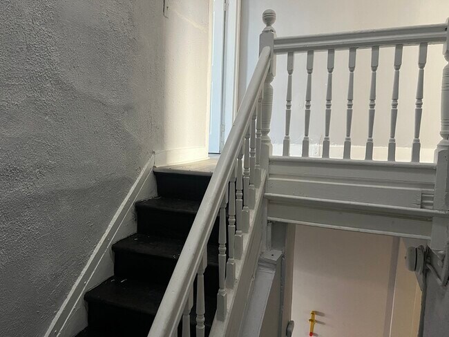 Building Photo - 257X McCulloh St