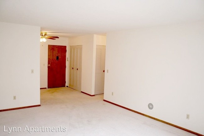 Building Photo - 3016 Lynn Ave