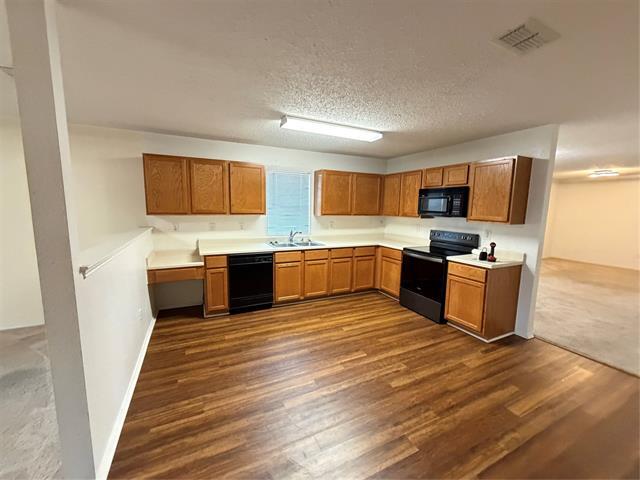 Foto del edificio - 931 Dunkirk Ln