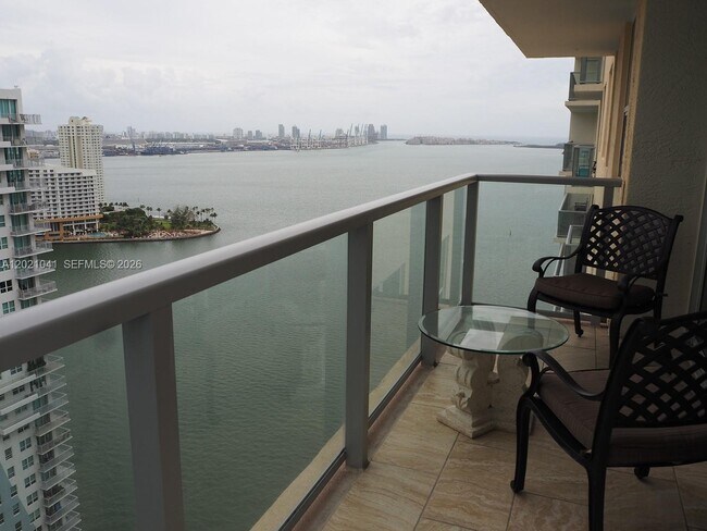 Foto del edificio - 1155 Brickell Bay Dr